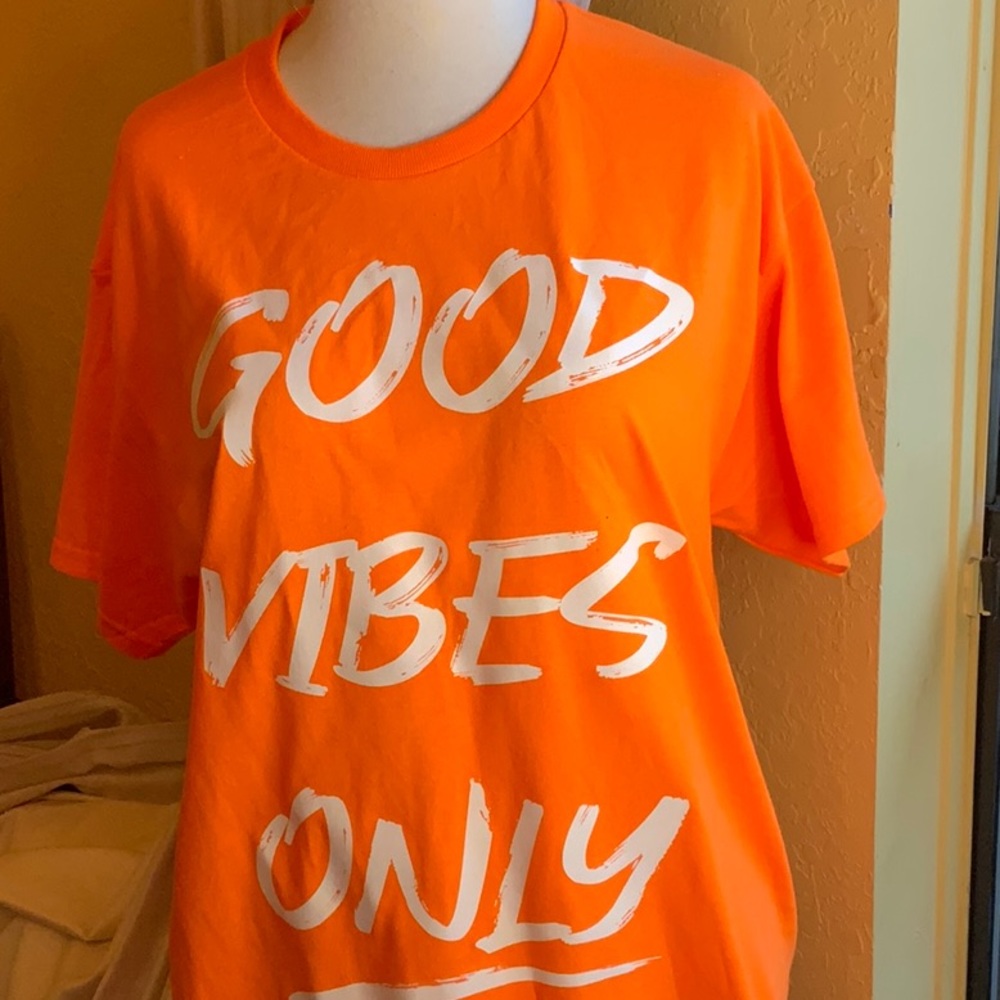 Old navy T-shirt